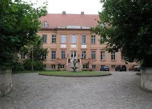 Garni - & Erholung An Der Elbe Hotell 3*
