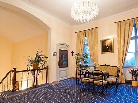 Schlosshotel Ruehstaedt Garni - Natur & Erholung An Der Elbe Hotel 3*