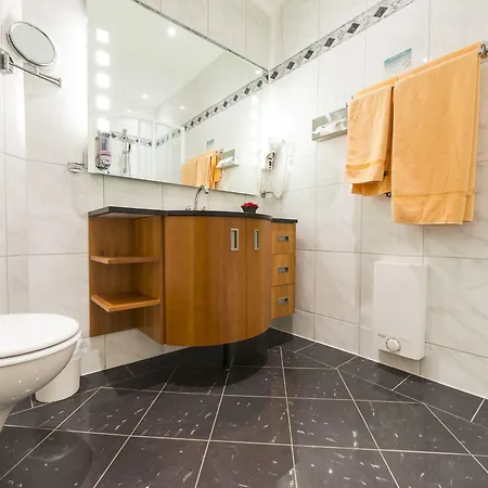 Hotel Schlosshotel Ruehstaedt Garni - Natur & Erholung An Der Elbe 3*