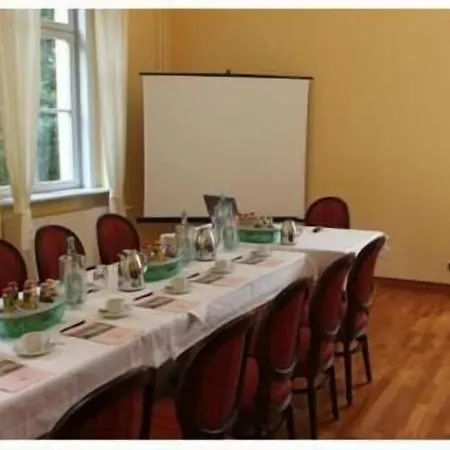 Schlosshotel Ruehstaedt Garni - Natur & Erholung An Der Elbe Hotel Ruhstadt