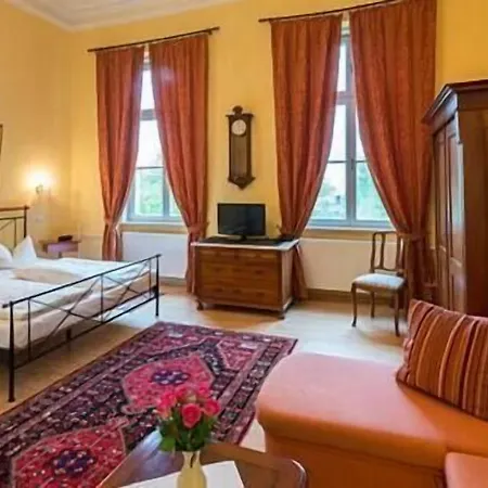 Schlosshotel Ruehstaedt Garni - Natur & Erholung An Der Elbe 3* Ruhstadt